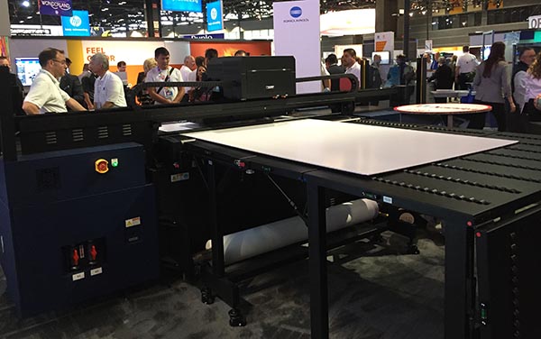 Wide-Format and Specialty Graphics at PRINT 18